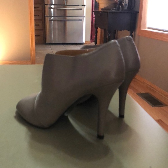 Nine West spike heels - Picture 3 of 4